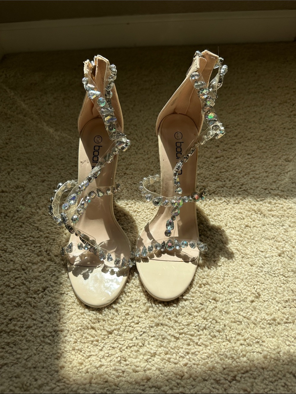 NUDE EMBELLISHED HEELS